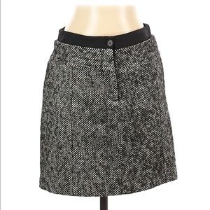 Ann Taylor Loft Knee Length Career Skirt l Color Black l Size 8